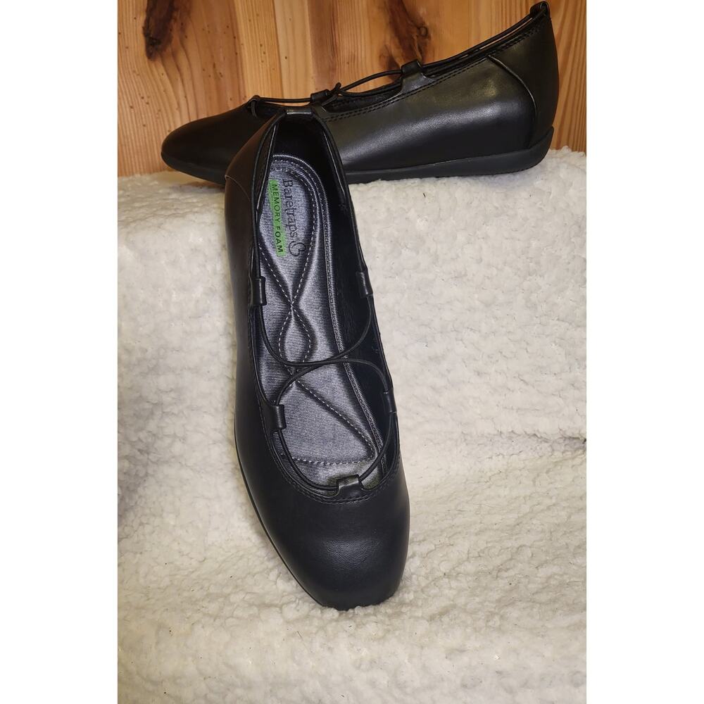 Baretraps, black slippers, Jacqueline Size 7.5M stretchy straps.